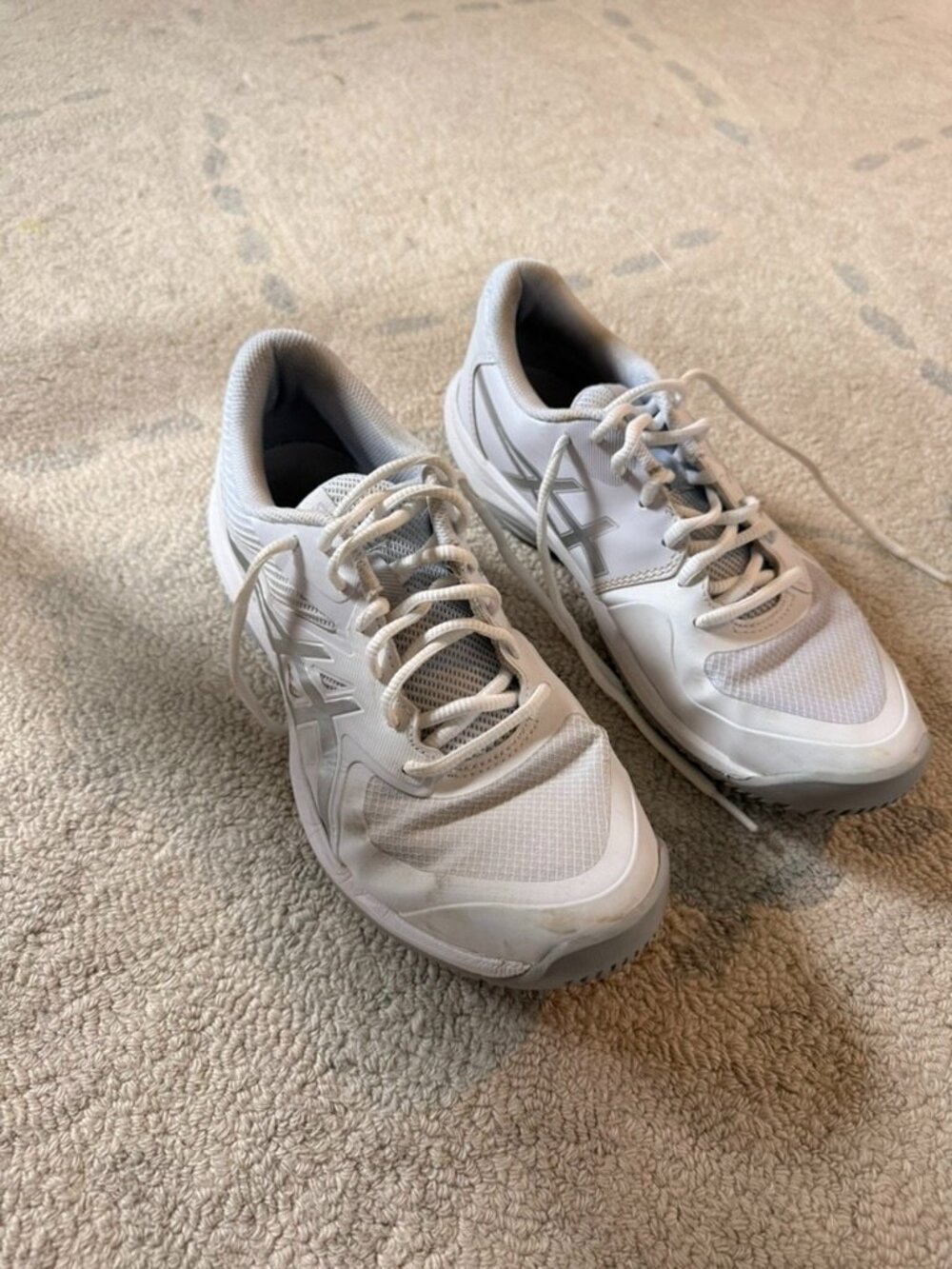 Asics Women's Game FlyteFoam Tennis Shoes, 9, White/Pure Silver